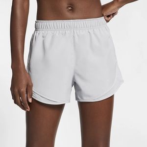 Nike women’s tempo athletic shorts
